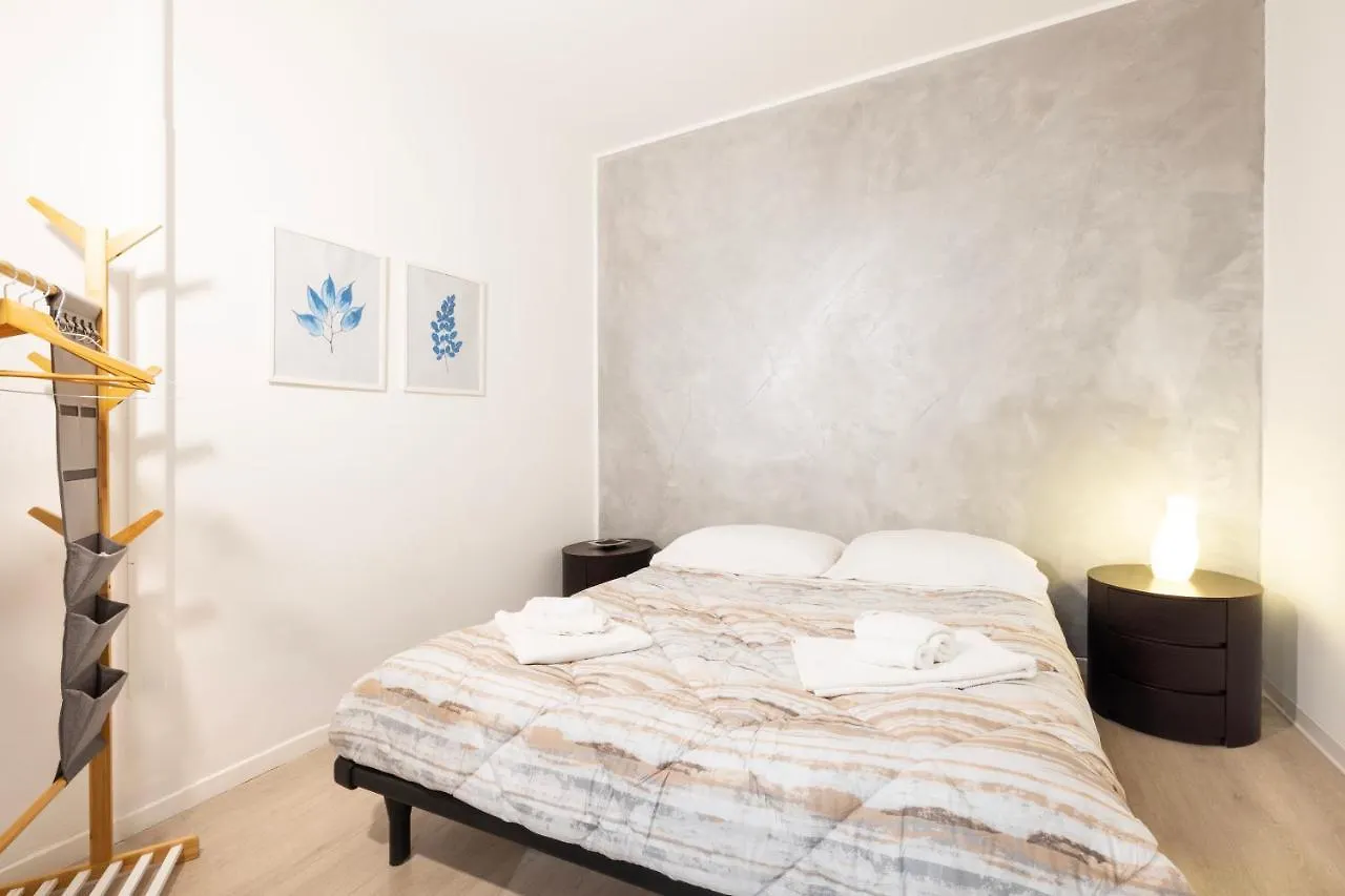 Loft9 Incantevole Vista Mare Con Giardino Apartment Riccione Italy